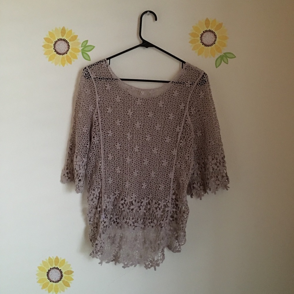 Mosaic &CO hi low crotchet top - Picture 3 of 3